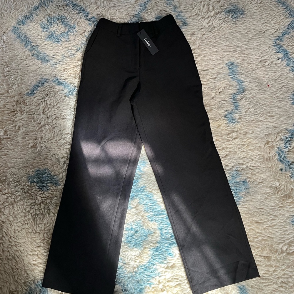 Lulu's Elegant Black Trousers